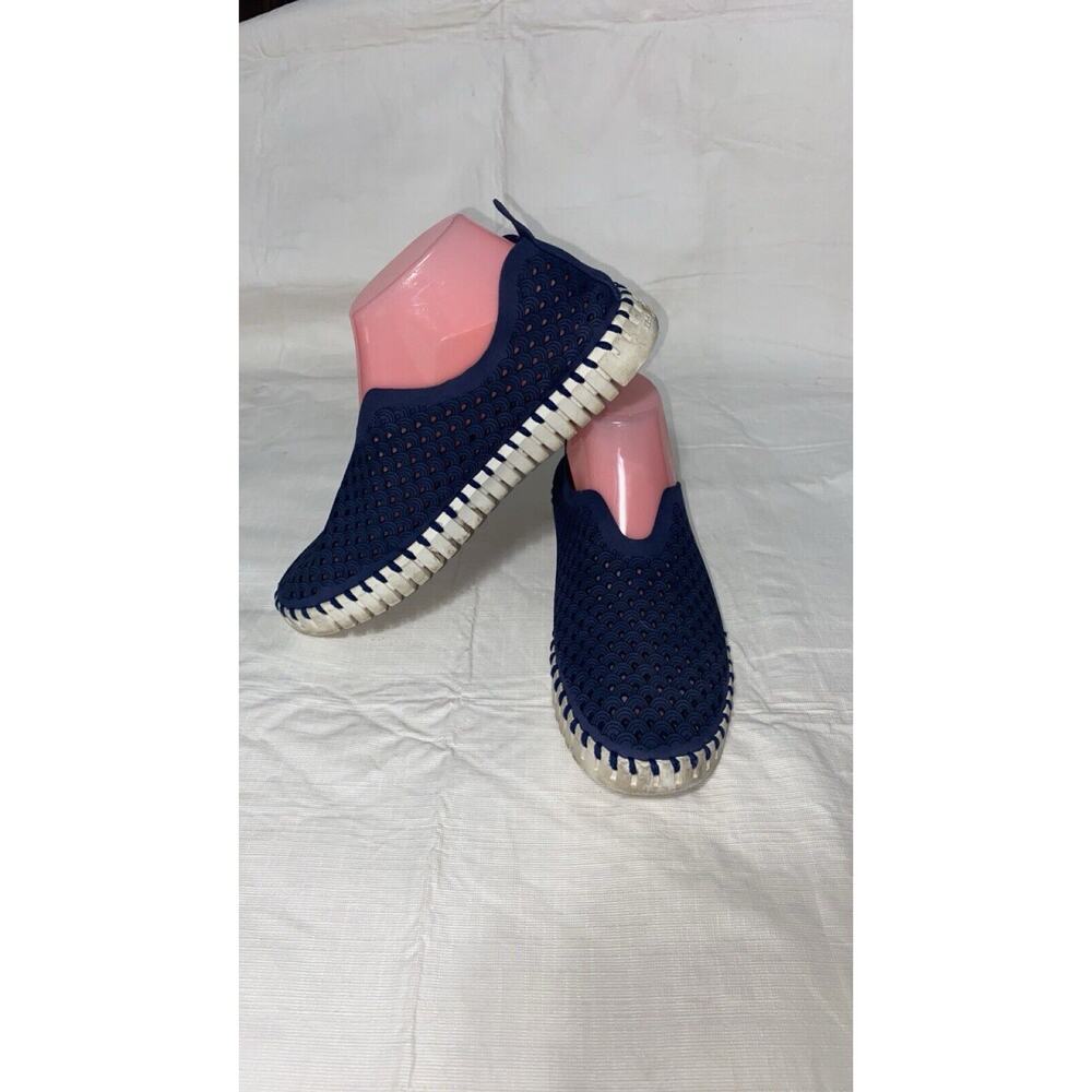 Ilse Jacobsen Tulip Navy Perforated Casual Flat Shoes Slip On Women's Sz 38 EU